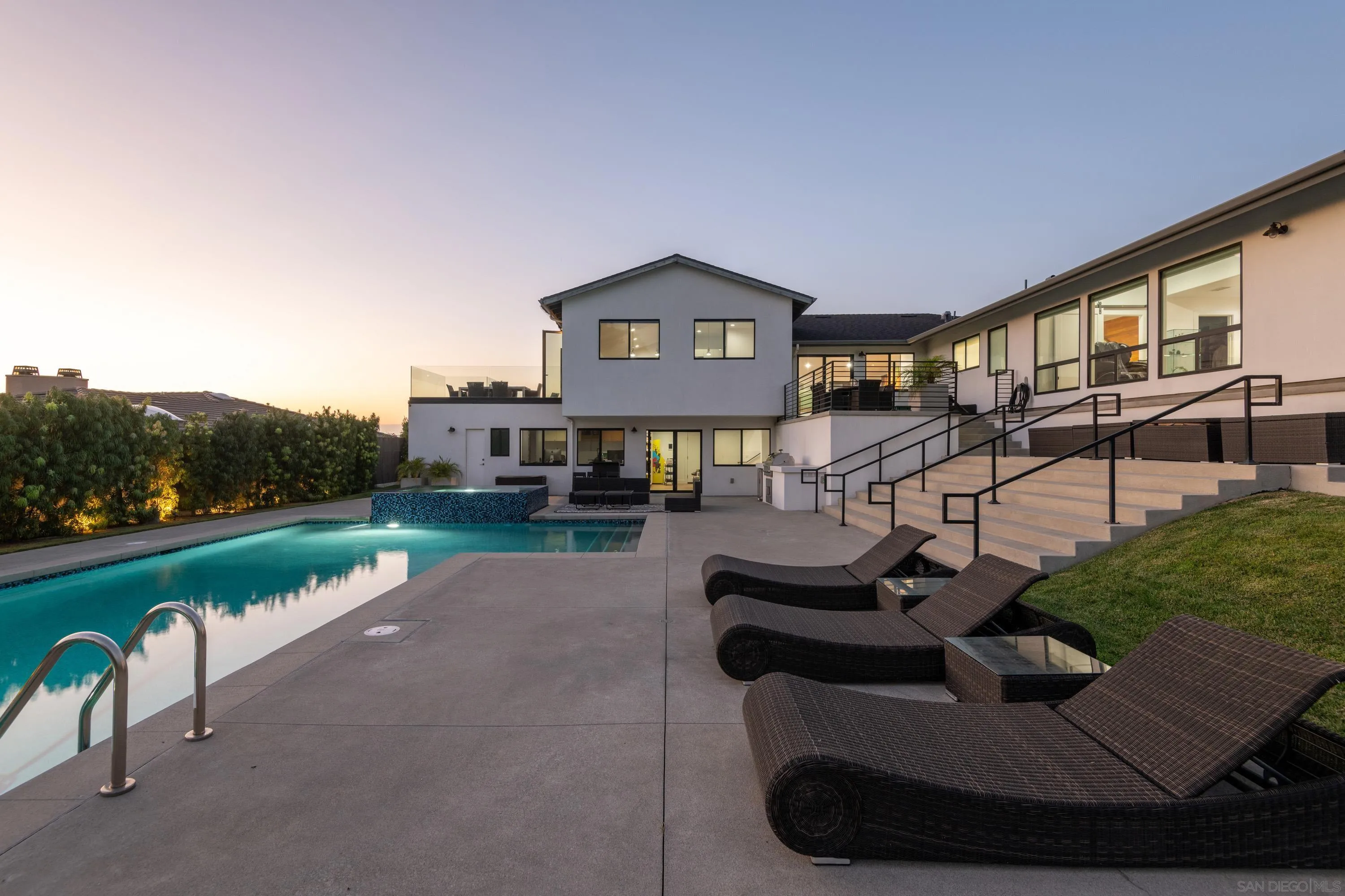 2641 Costebelle Dr