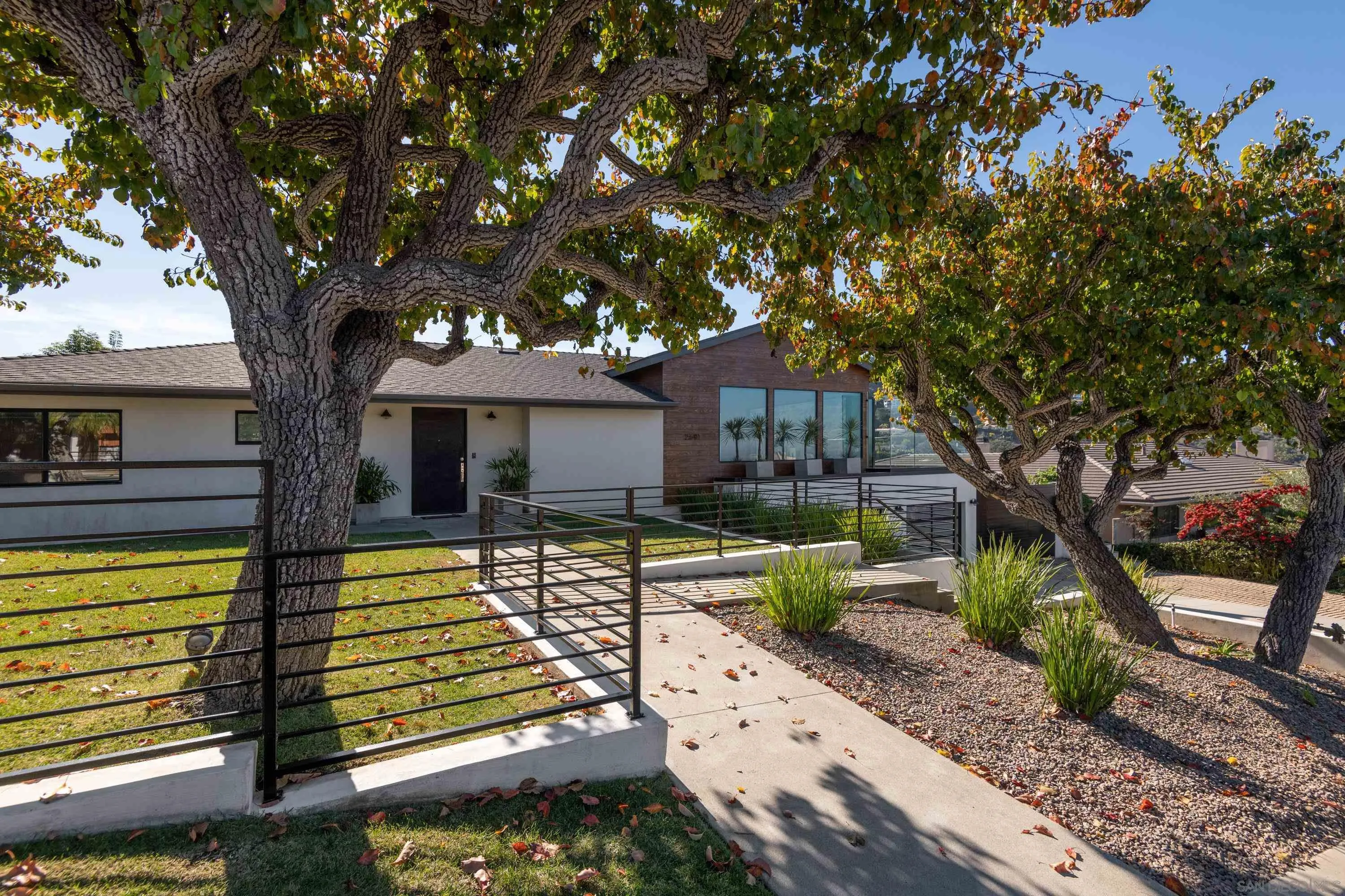 2641 Costebelle Dr