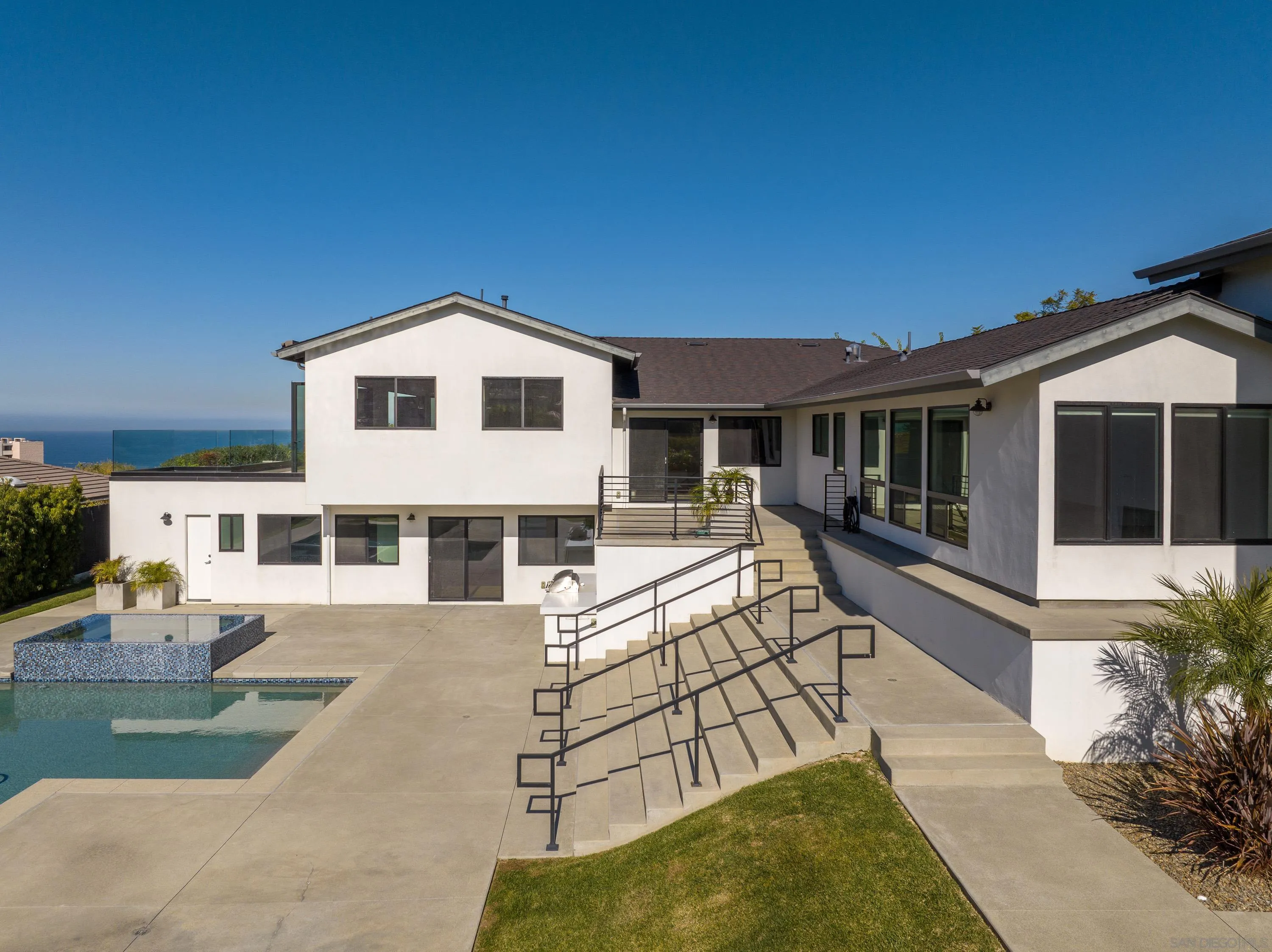 2641 Costebelle Dr