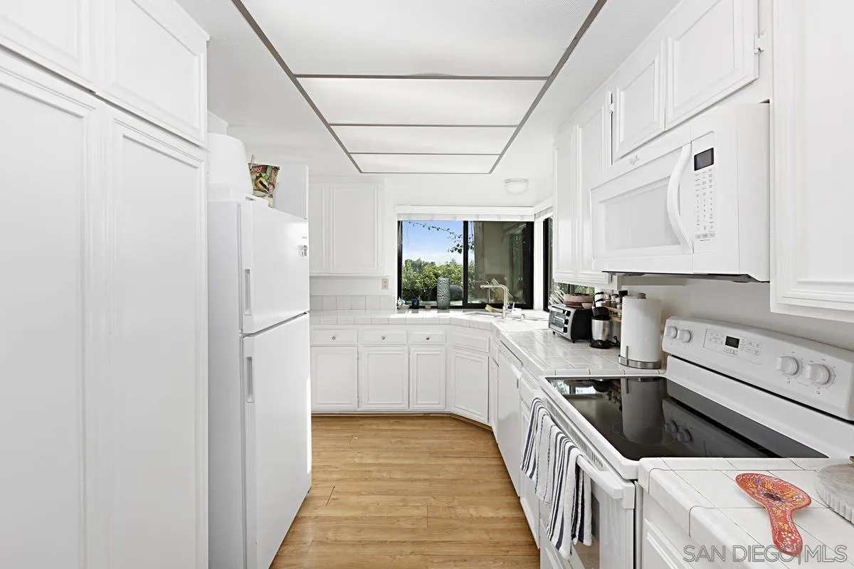 6605 Caminito Scioto