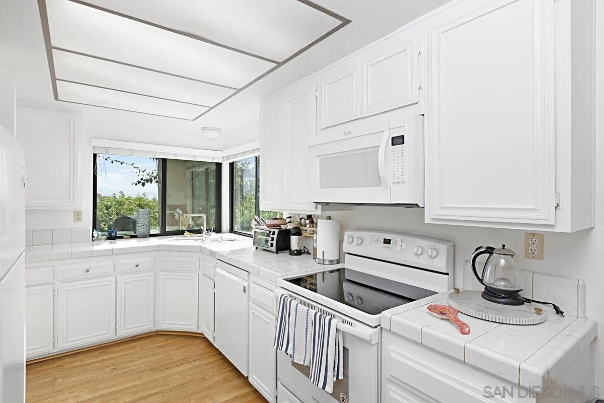 6605 Caminito Scioto