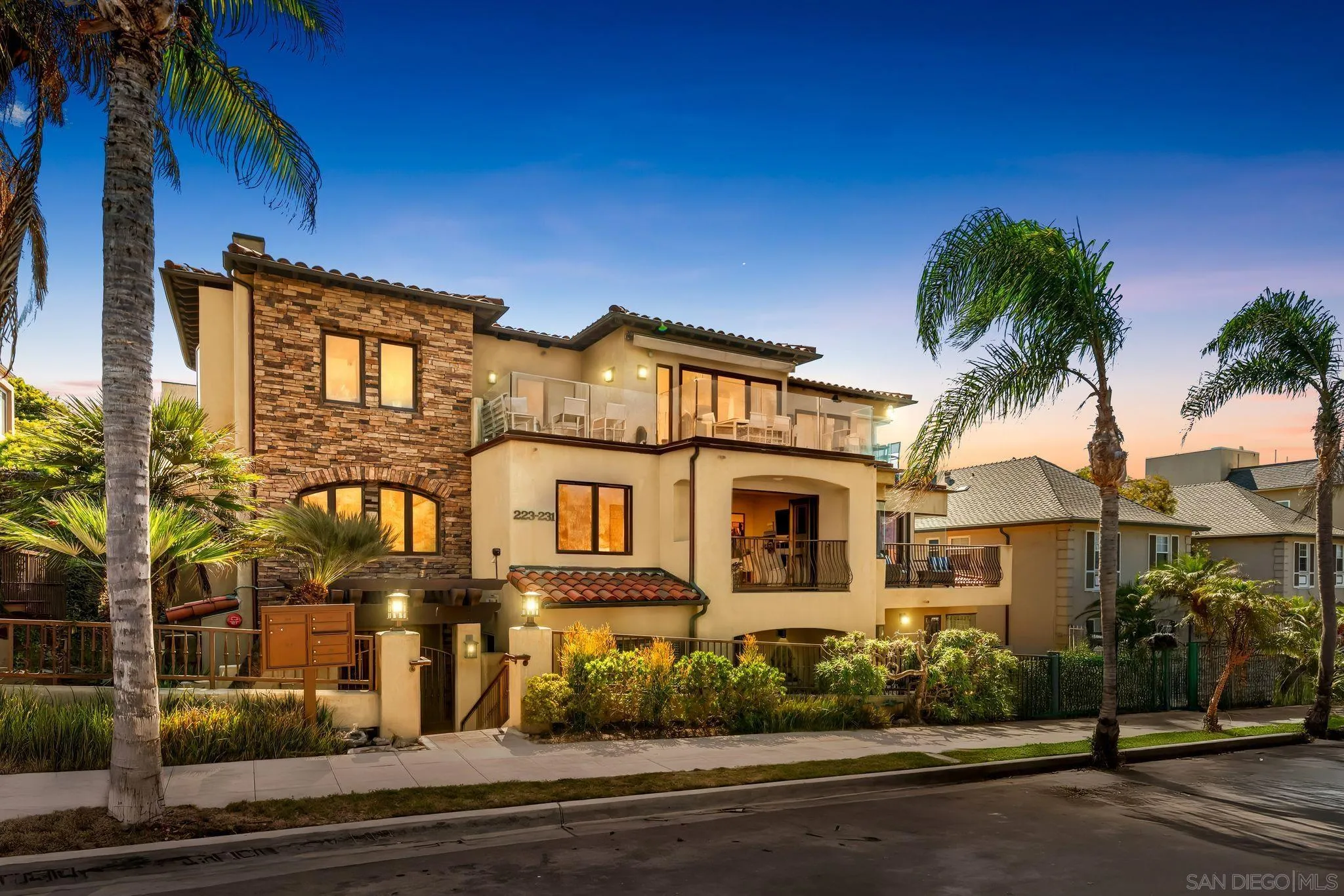 229 Bonair Street
