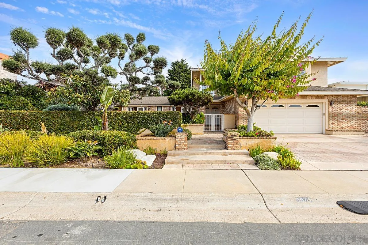 8871 Nottingham Pl