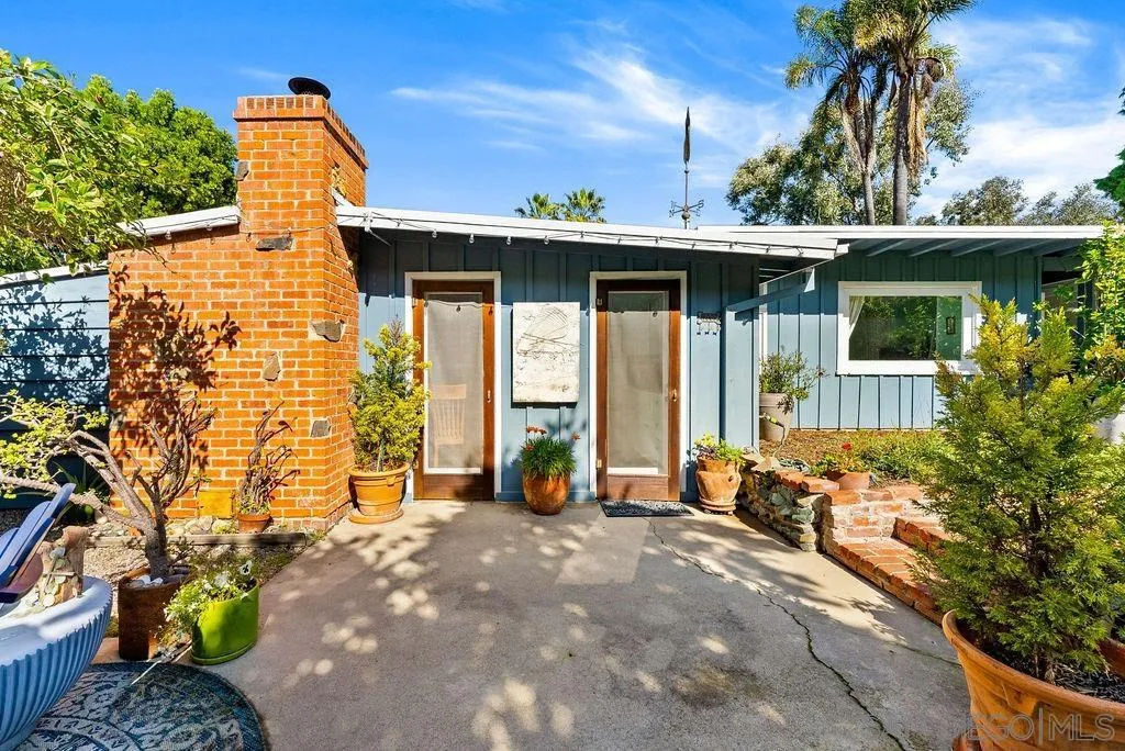 2820 Hidden Valley Road