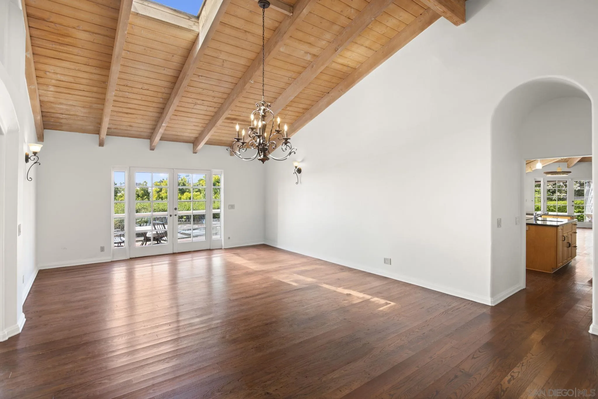 9450 La Jolla Farms Rd.