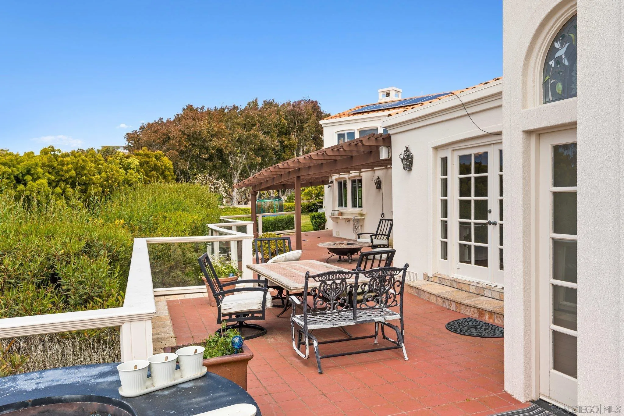9450 La Jolla Farms Rd.