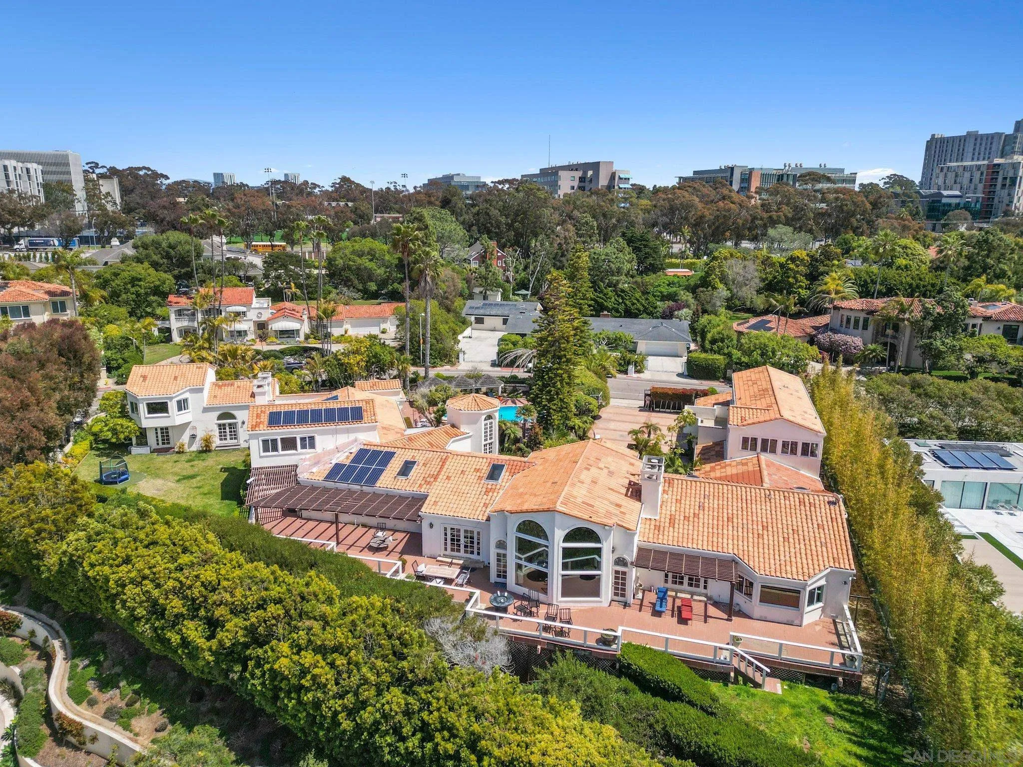 9450 La Jolla Farms Rd.