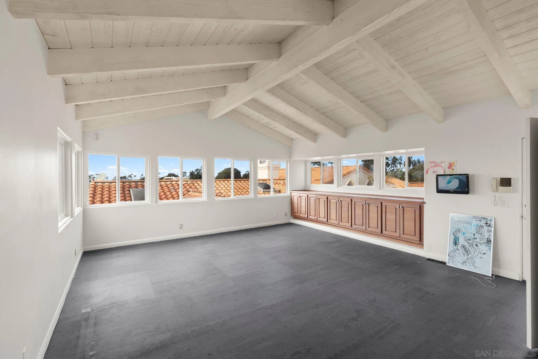 9450 La Jolla Farms Rd.