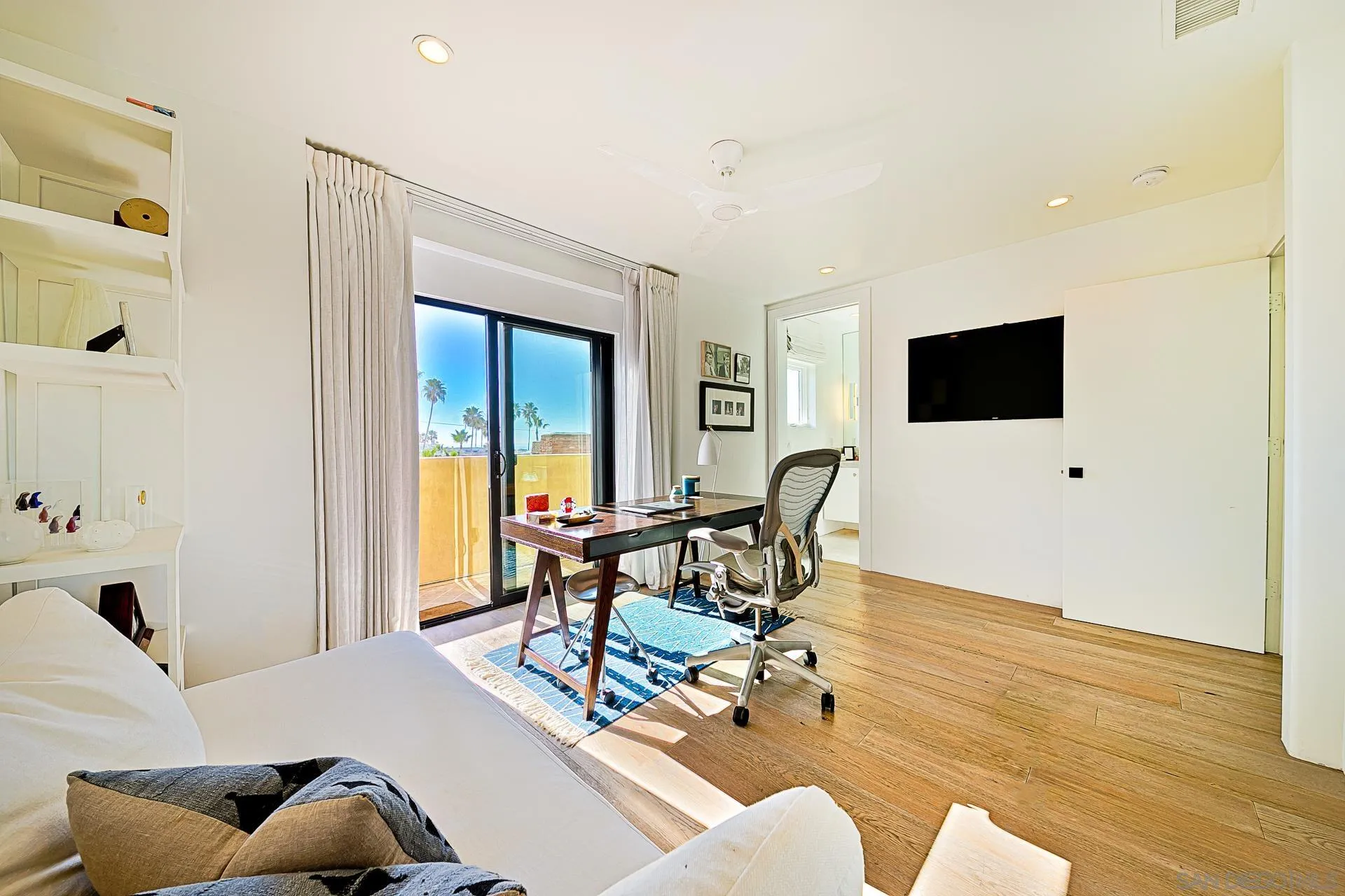 231 Bonair St.