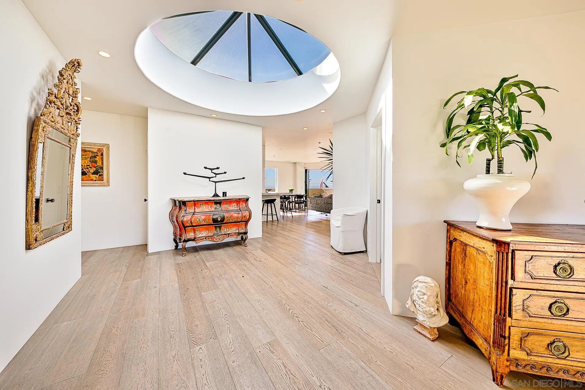 231 Bonair St.