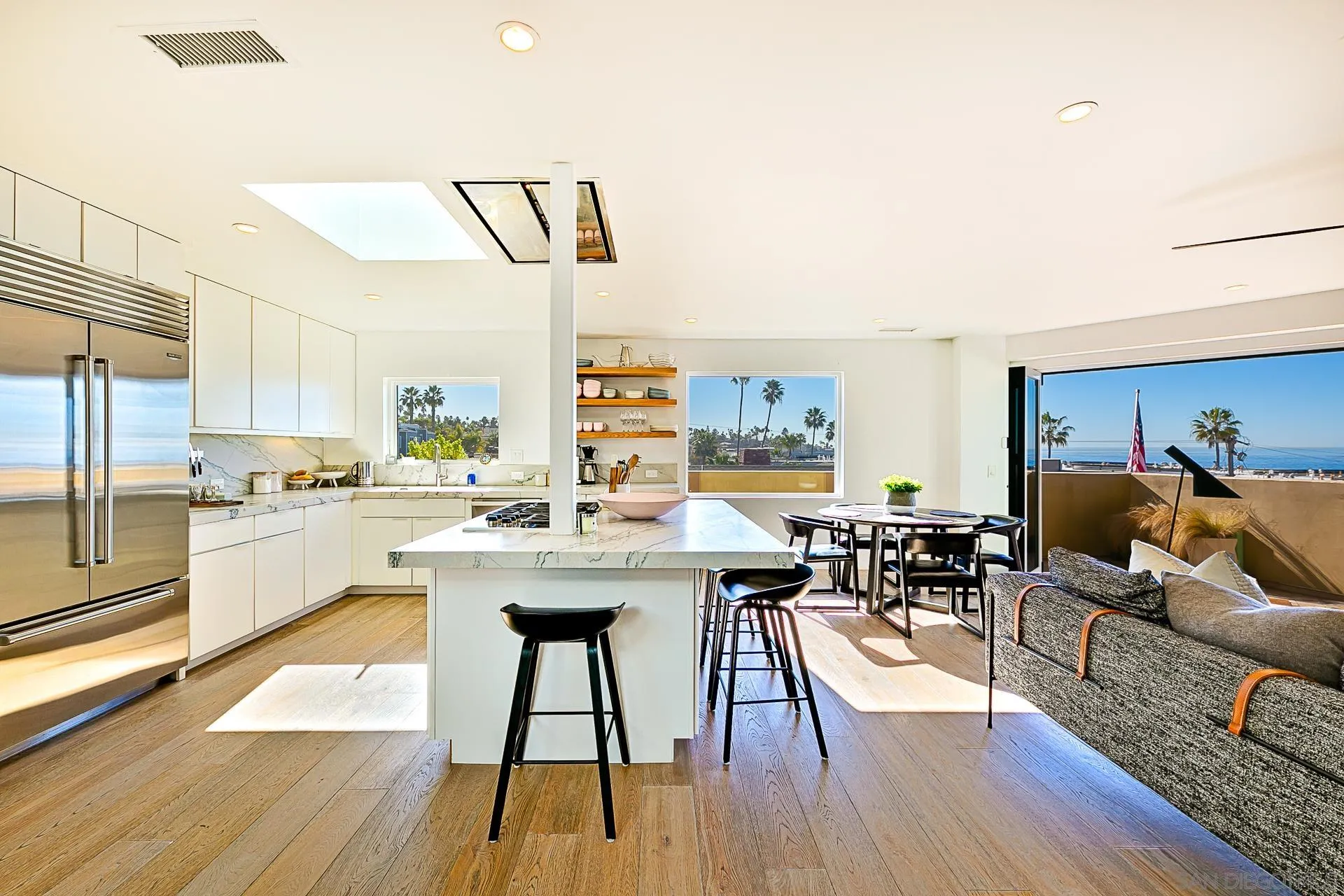 231 Bonair St.