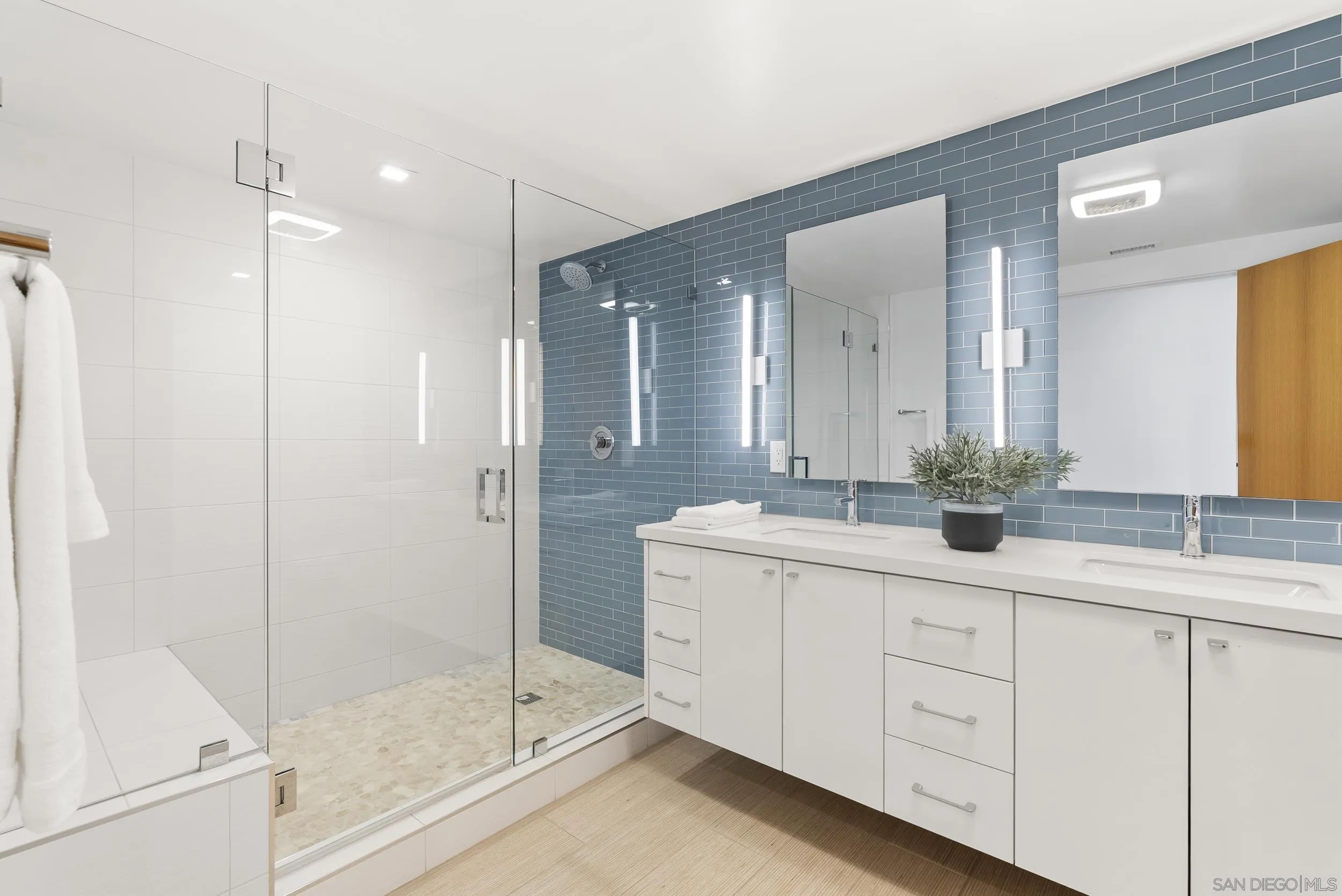 1621 Collingwood Dr.