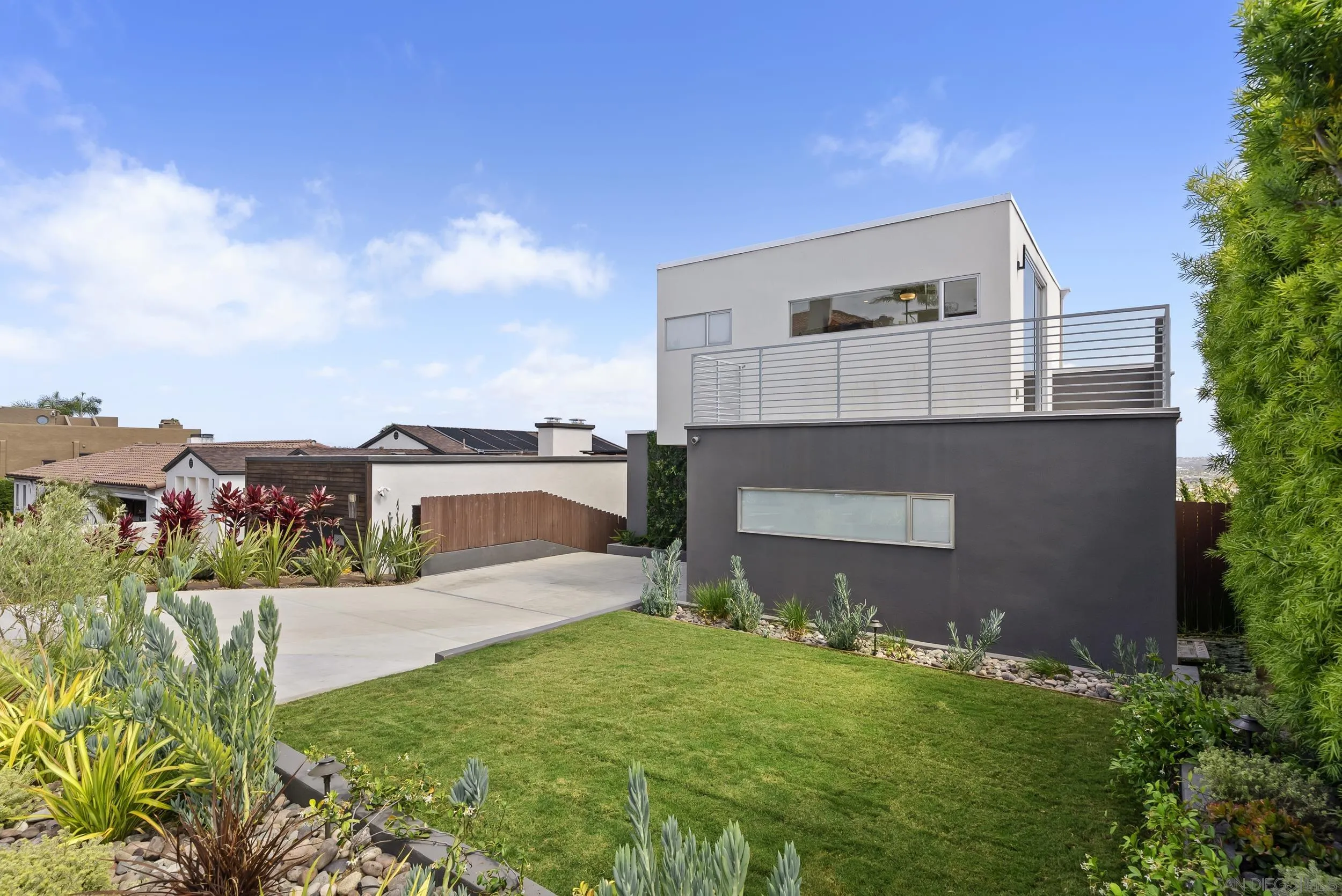 1621 Collingwood Dr.