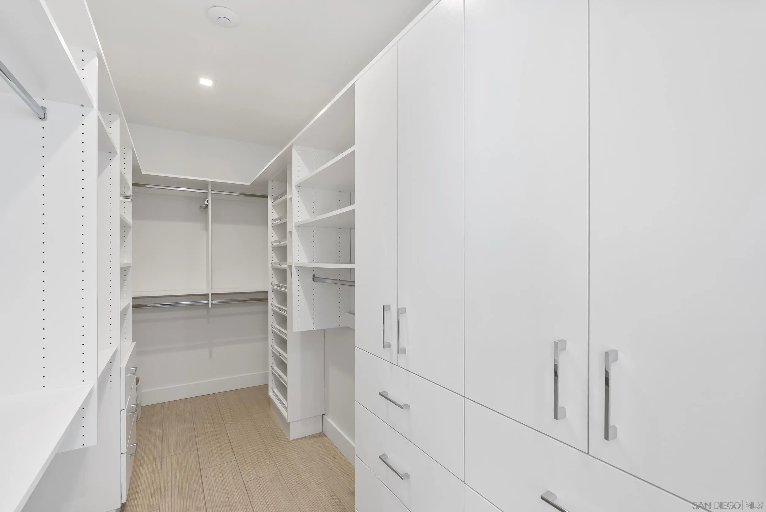 1621 Collingwood Dr.