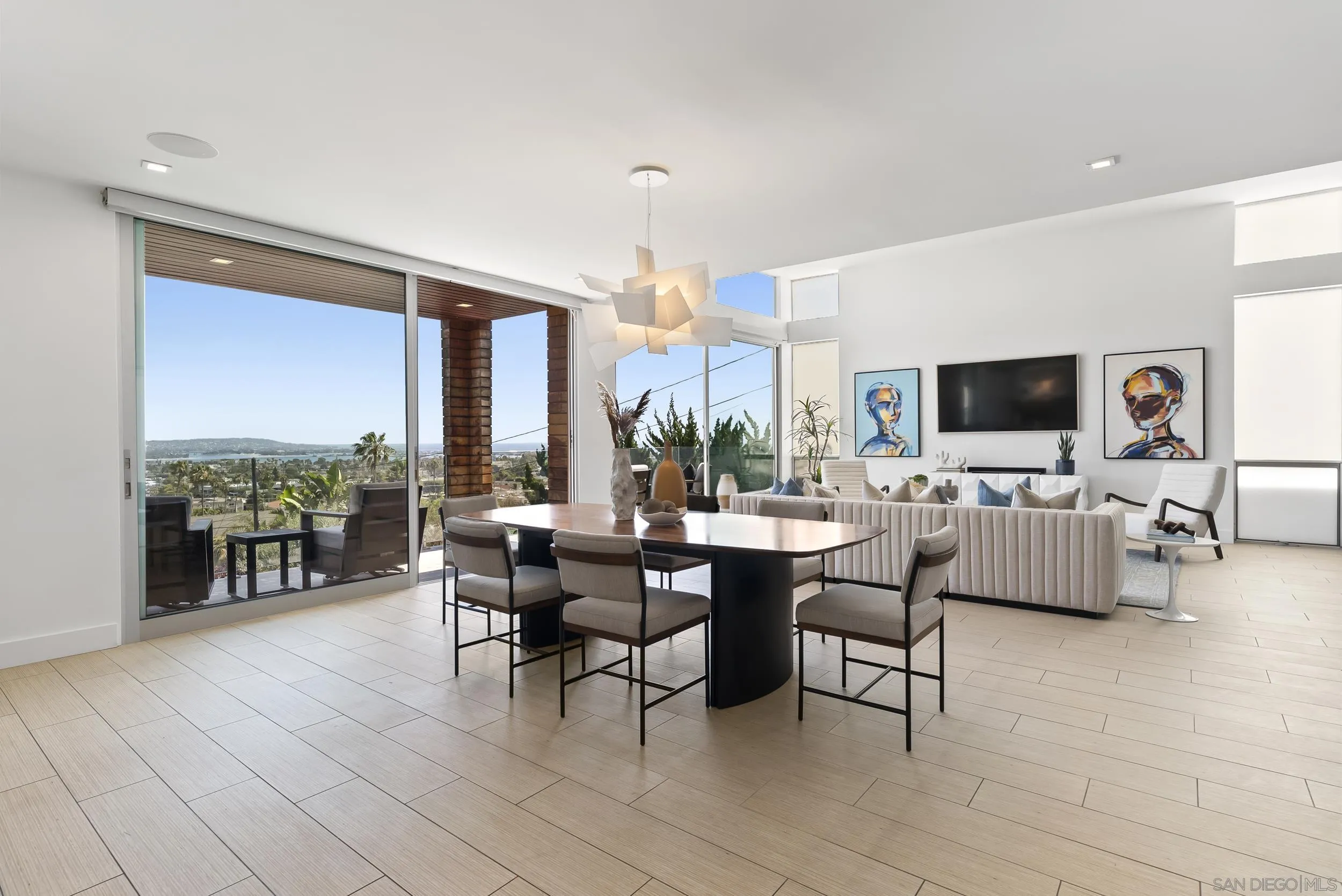 1621 Collingwood Dr.