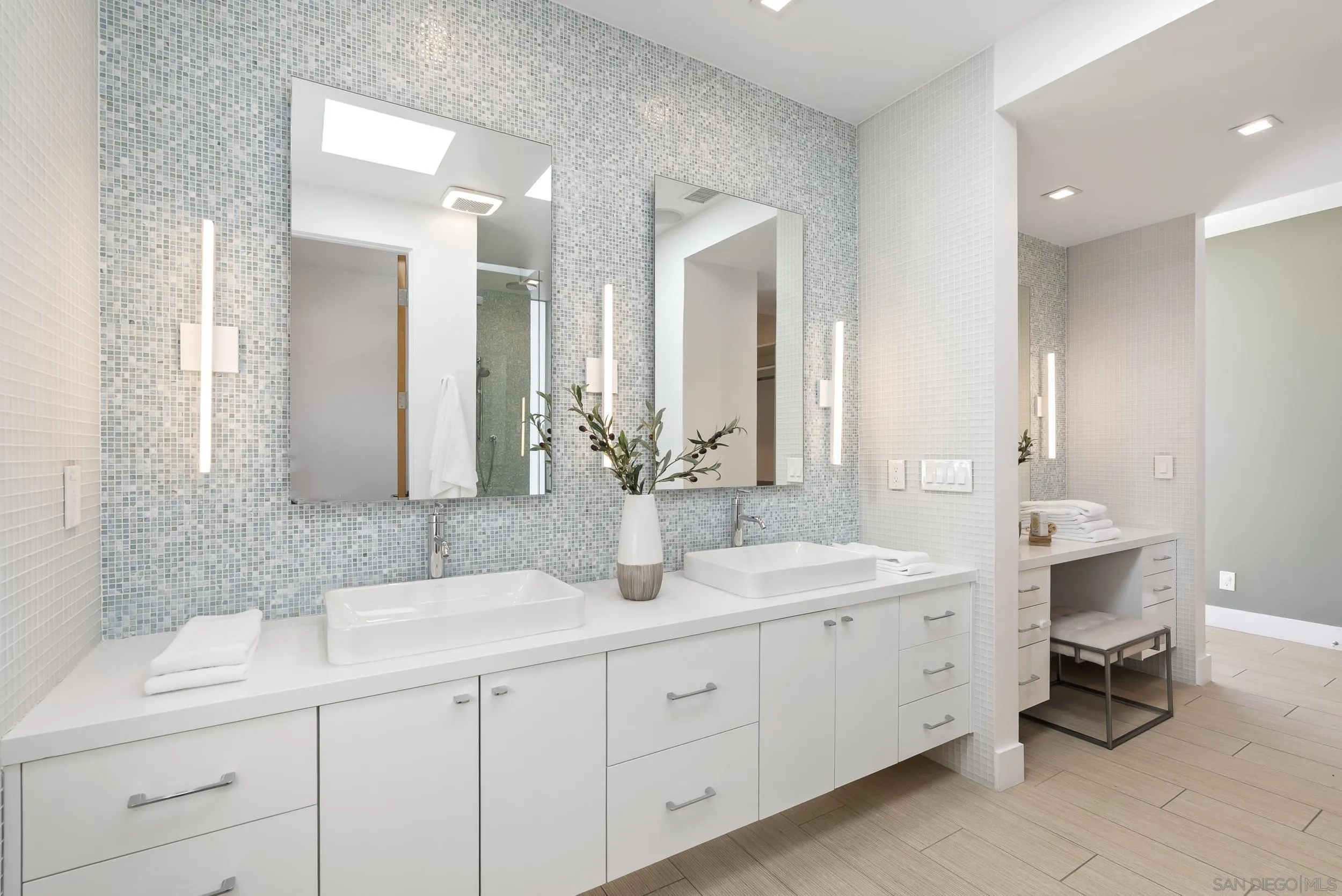 1621 Collingwood Dr.