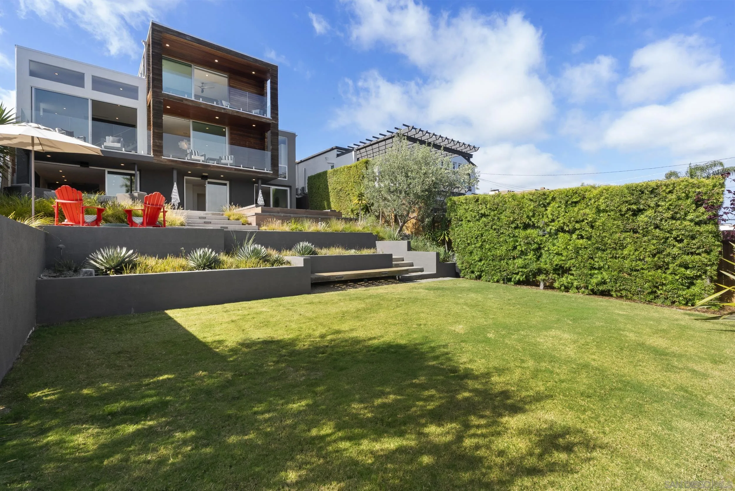 1621 Collingwood Dr.