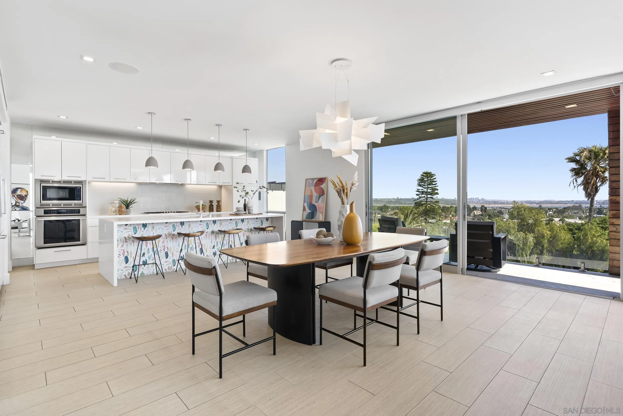 1621 Collingwood Dr.