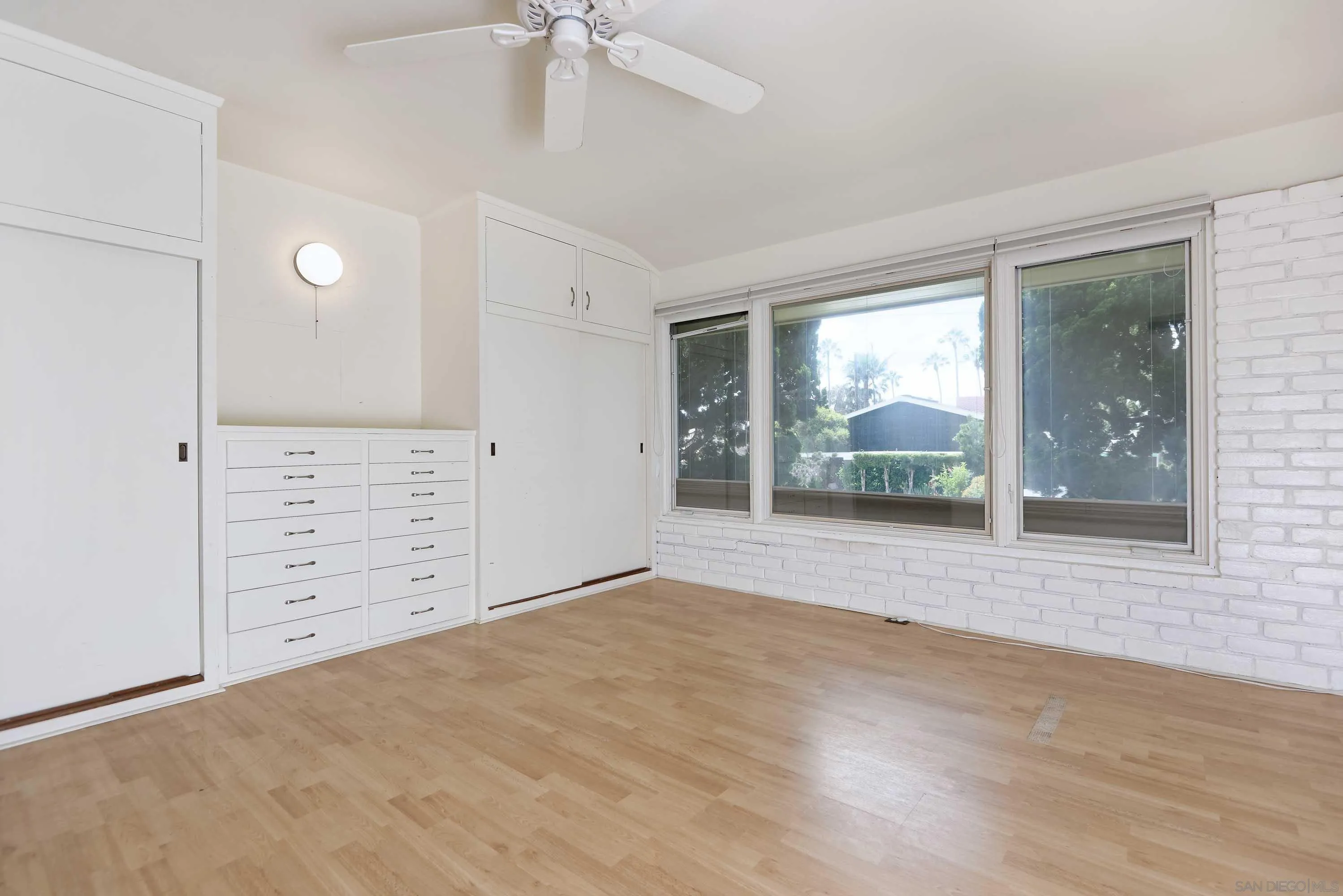 8405 Paseo Del Ocaso