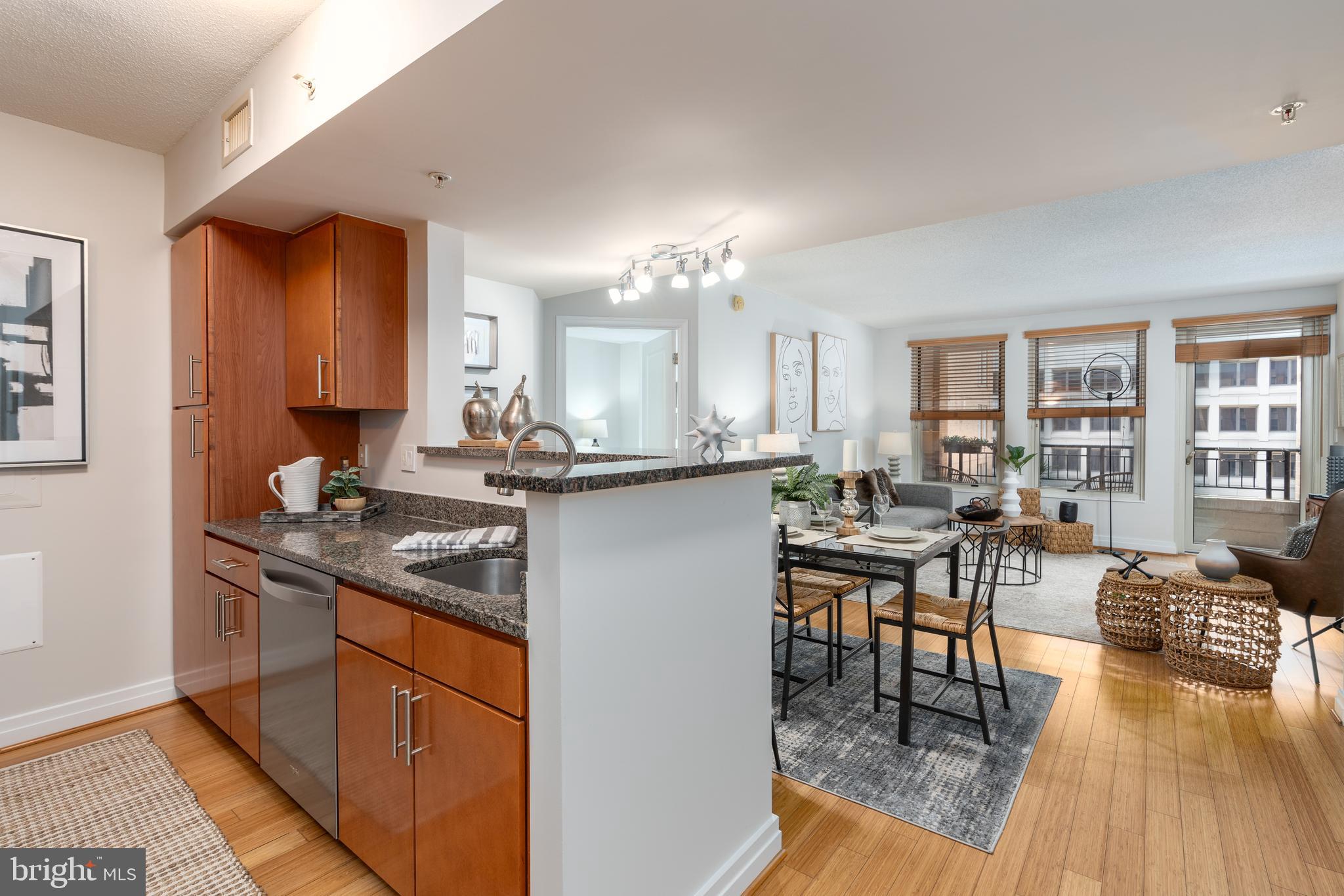 915 E STREET NW Unit: 905
