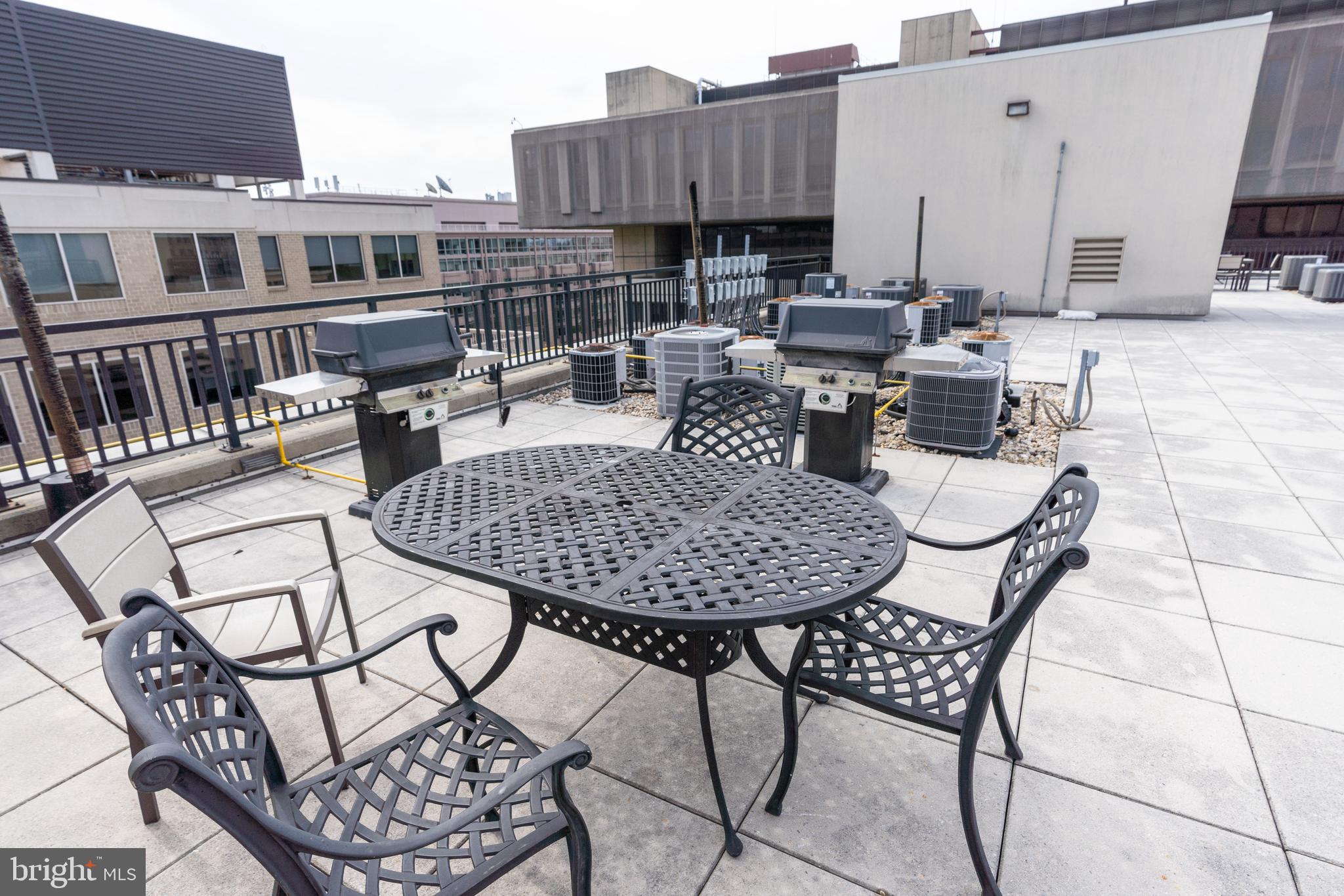 915 E STREET NW Unit: 905