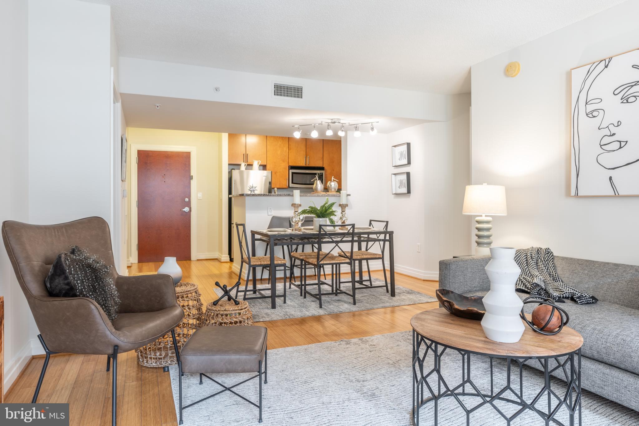 915 E STREET NW Unit: 905