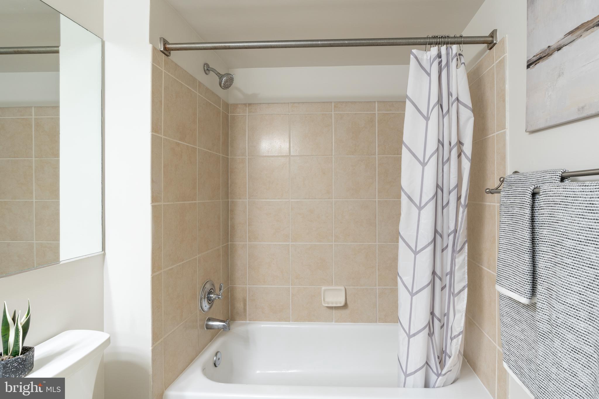 915 E STREET NW Unit: 905