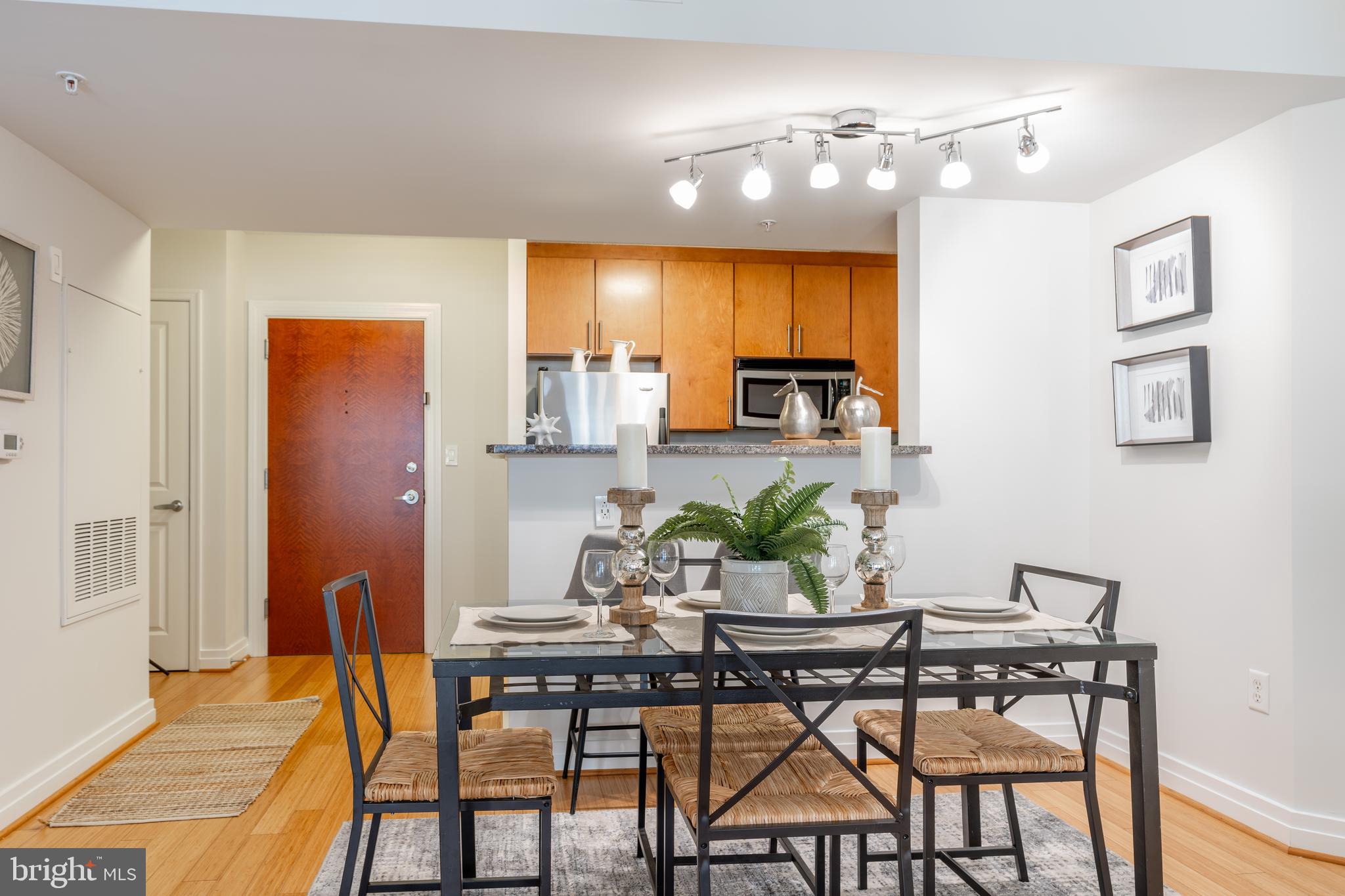 915 E STREET NW Unit: 905