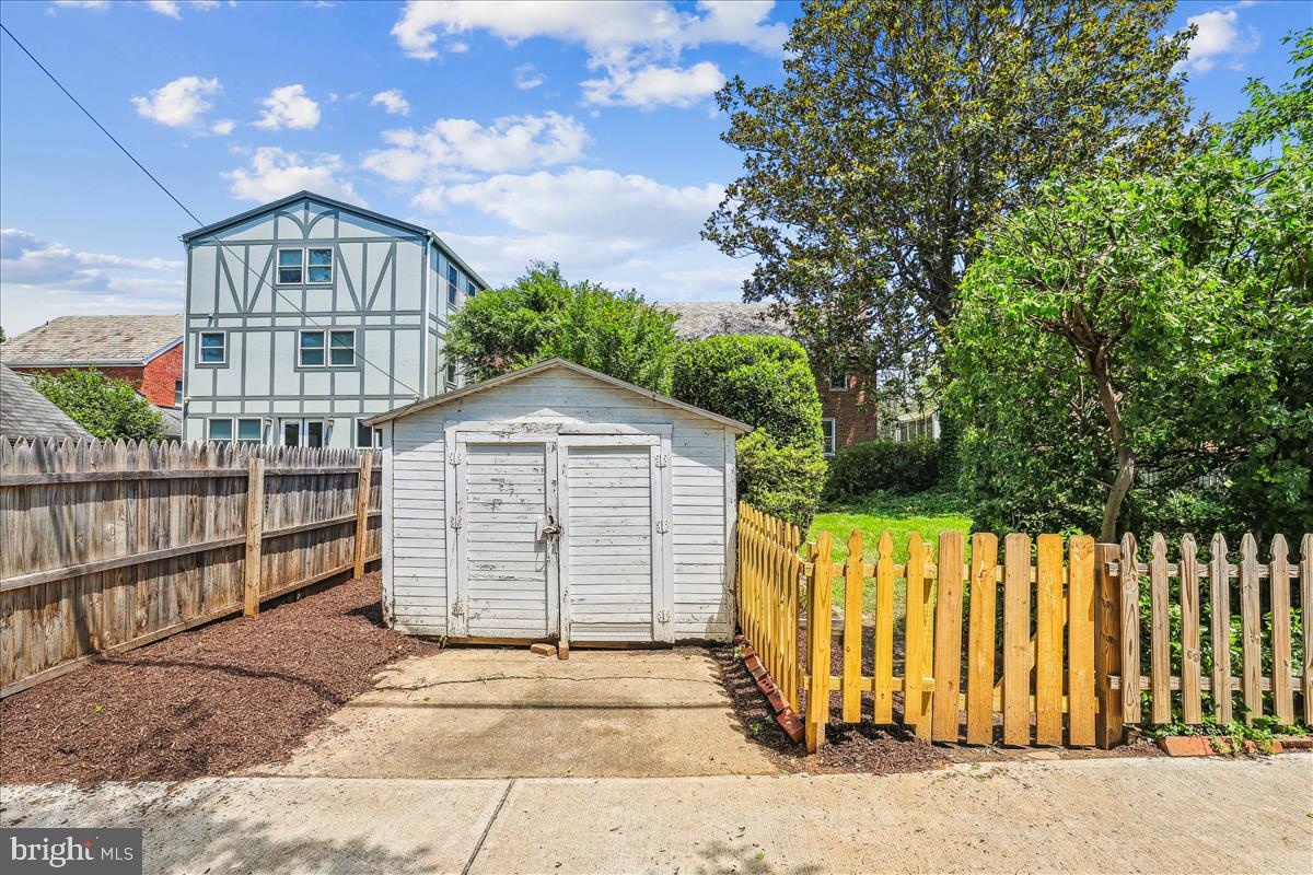 4420 Brandywine St NW