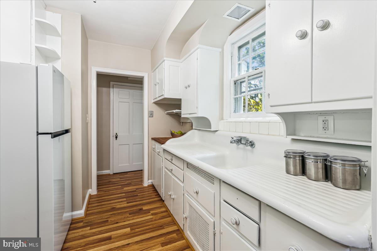 4420 Brandywine St NW
