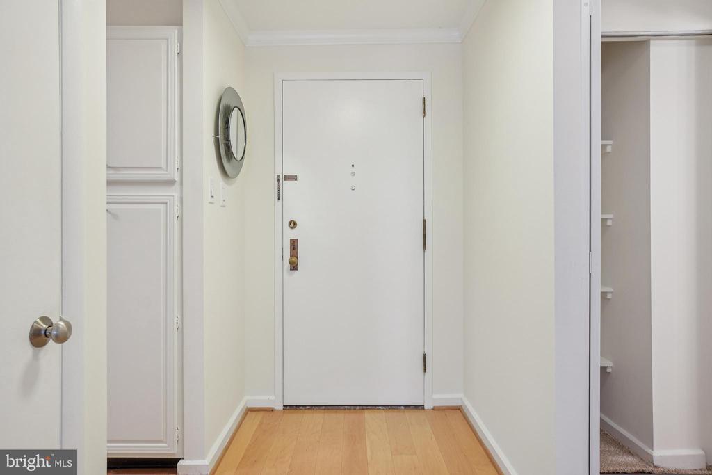 2141 P St NW #709