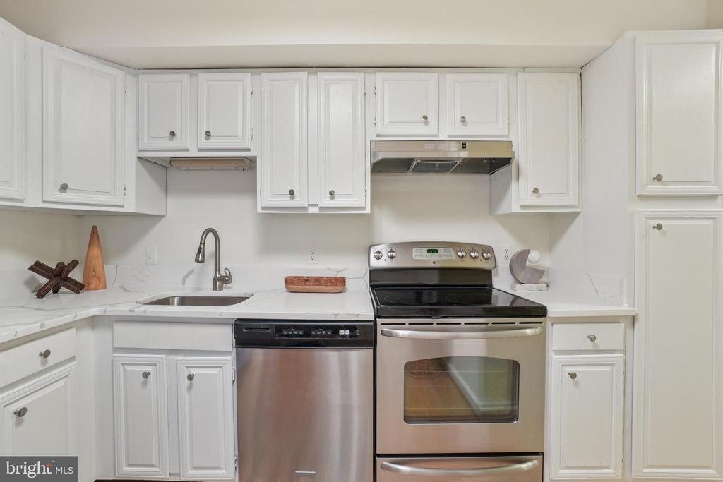 2141 P St NW #709