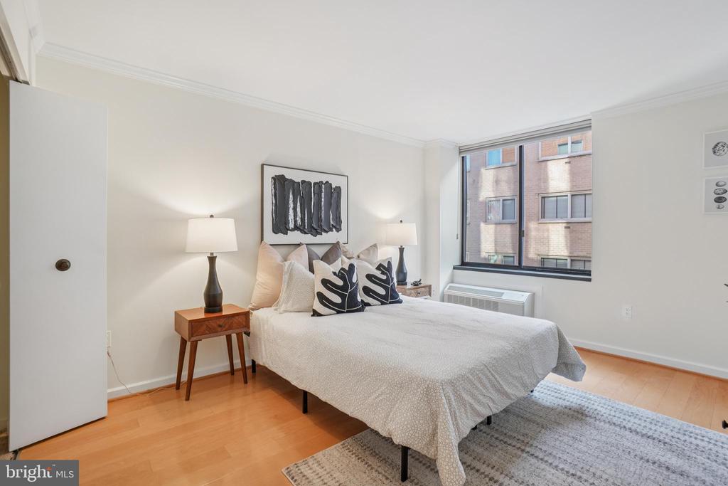 2141 P St NW #709