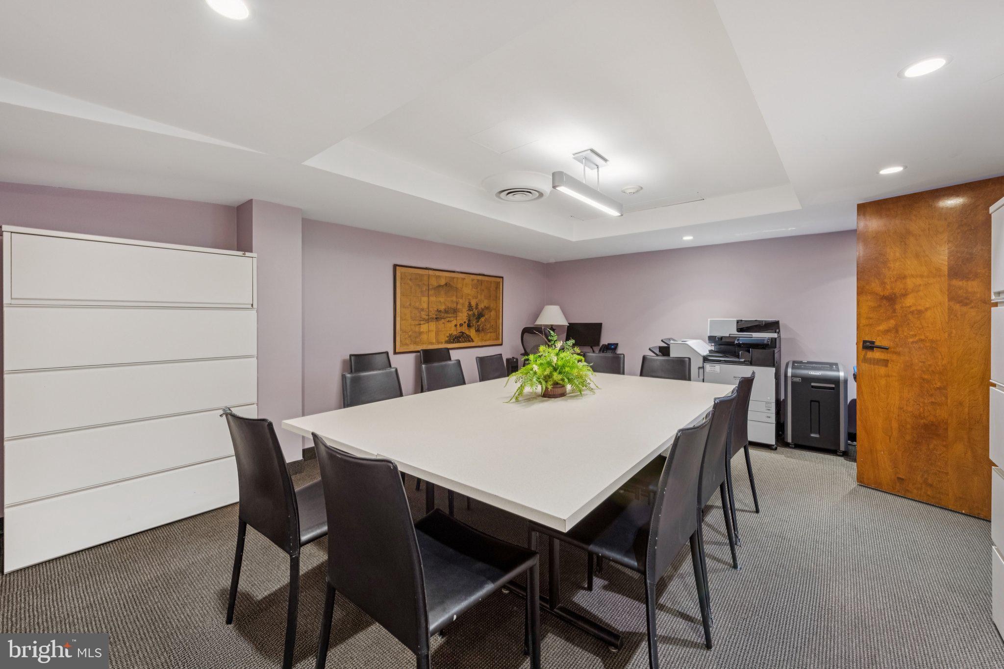 4100 Cathedral Ave NW #406