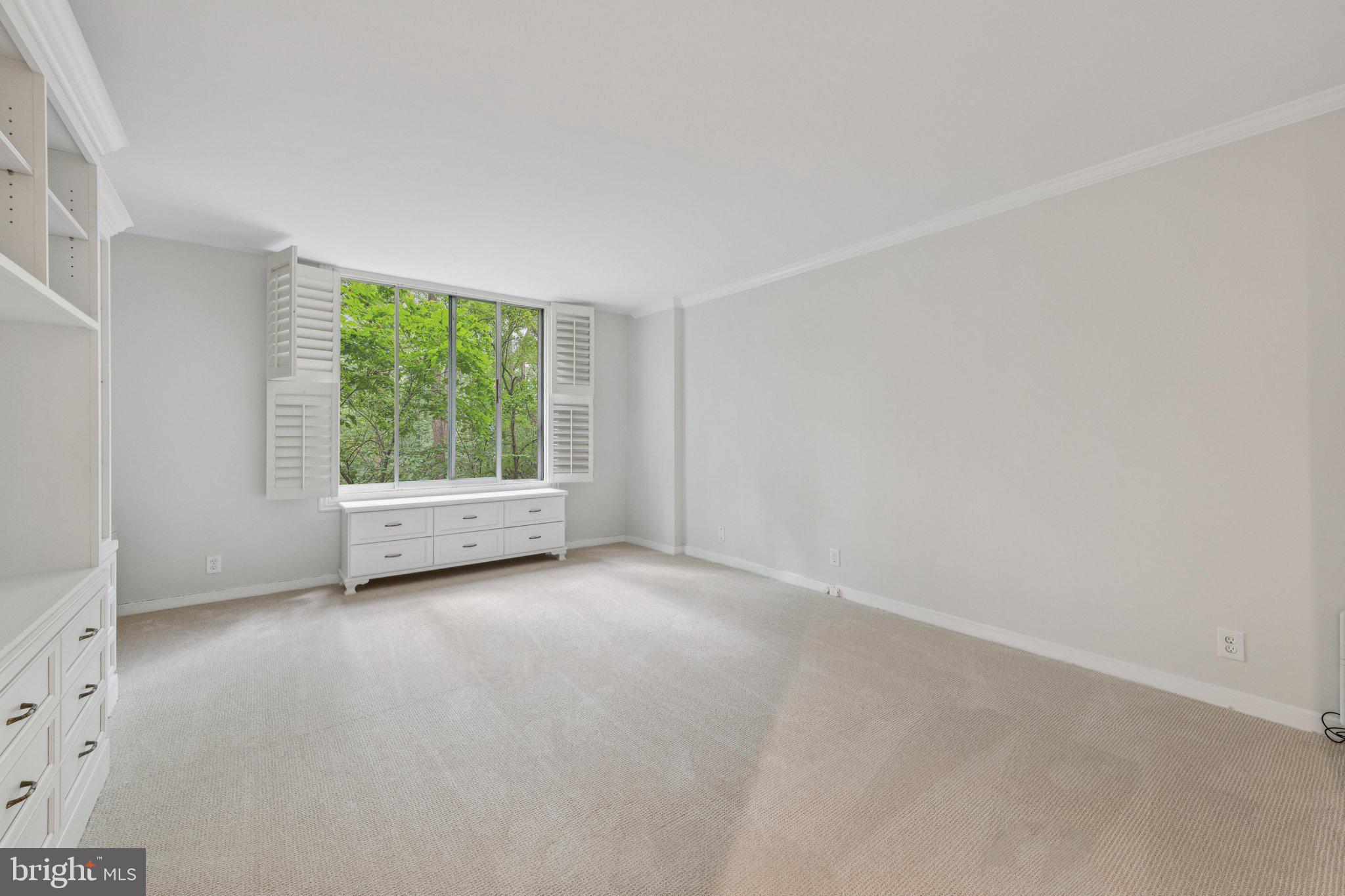 4100 Cathedral Ave NW #406