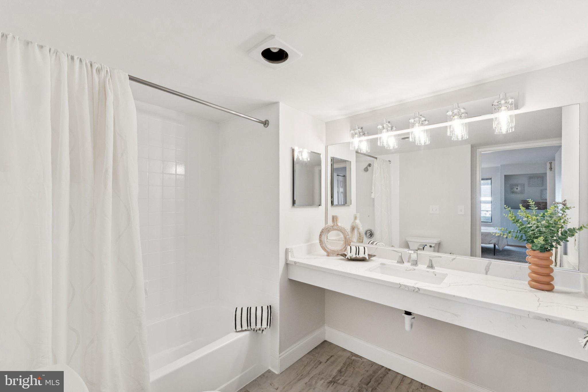 2320 WISCONSIN AVENUE NW 105