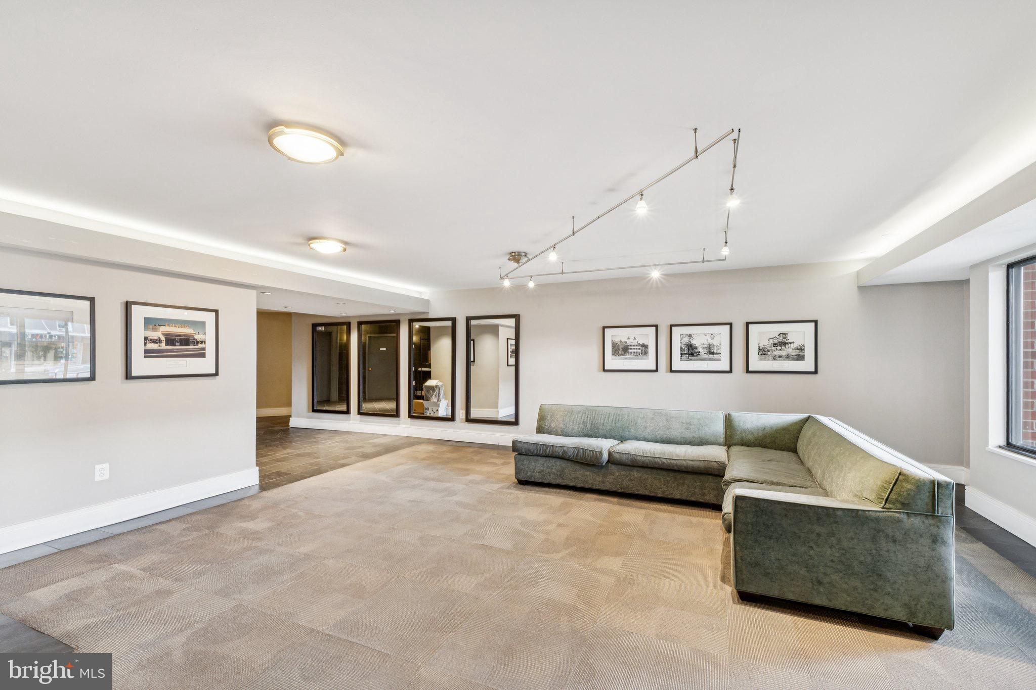 2320 WISCONSIN AVENUE NW 105