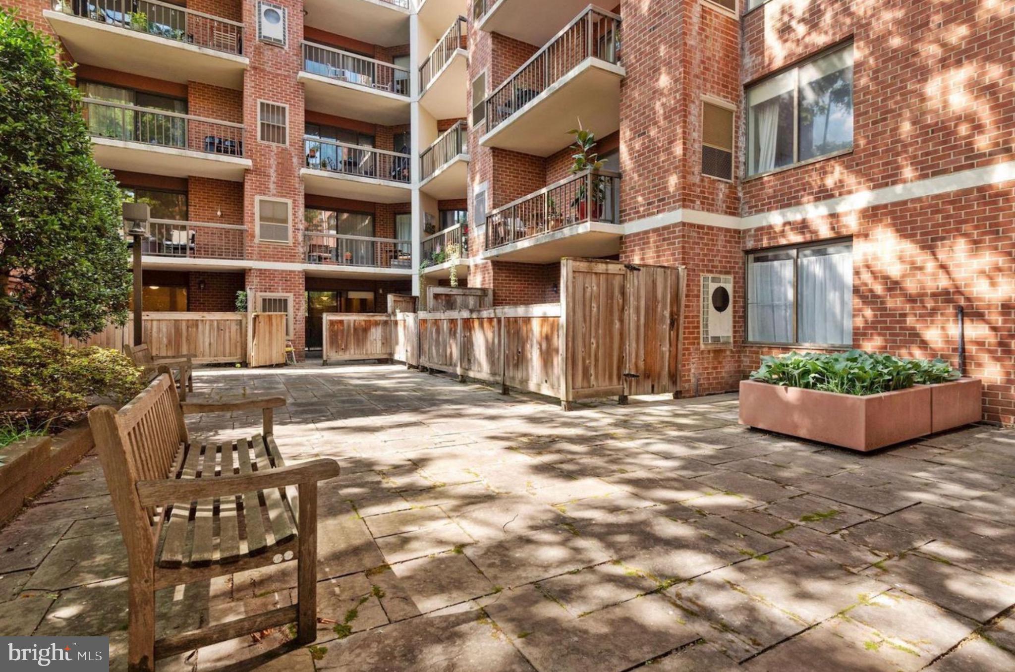 2320 WISCONSIN AVENUE NW 105