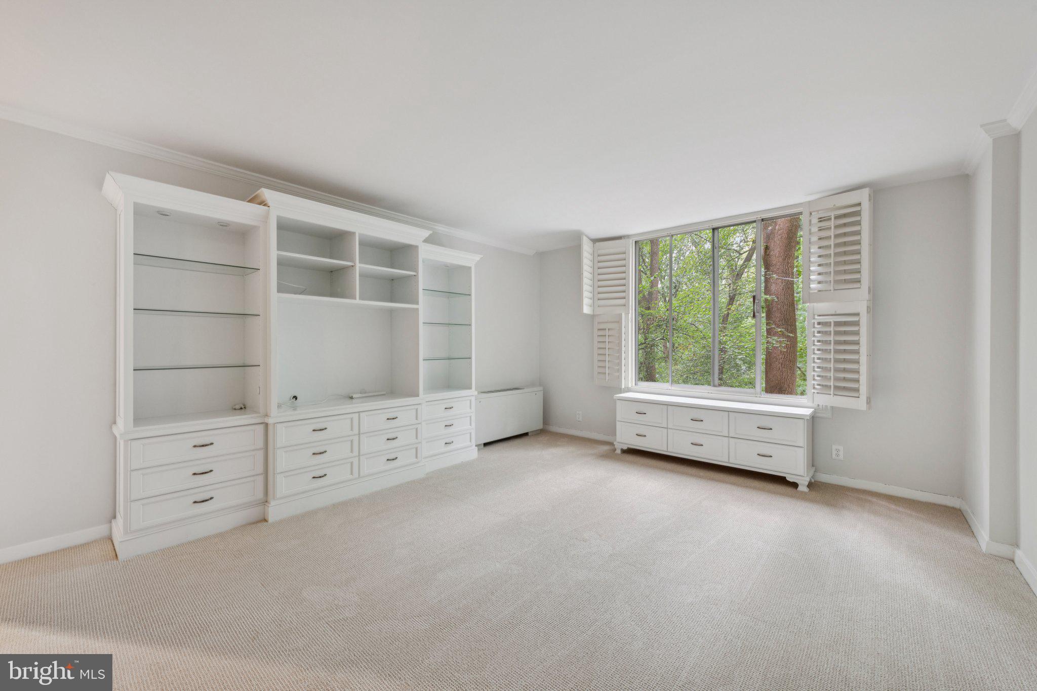 4100 CATHEDRAL AVENUE NW 406