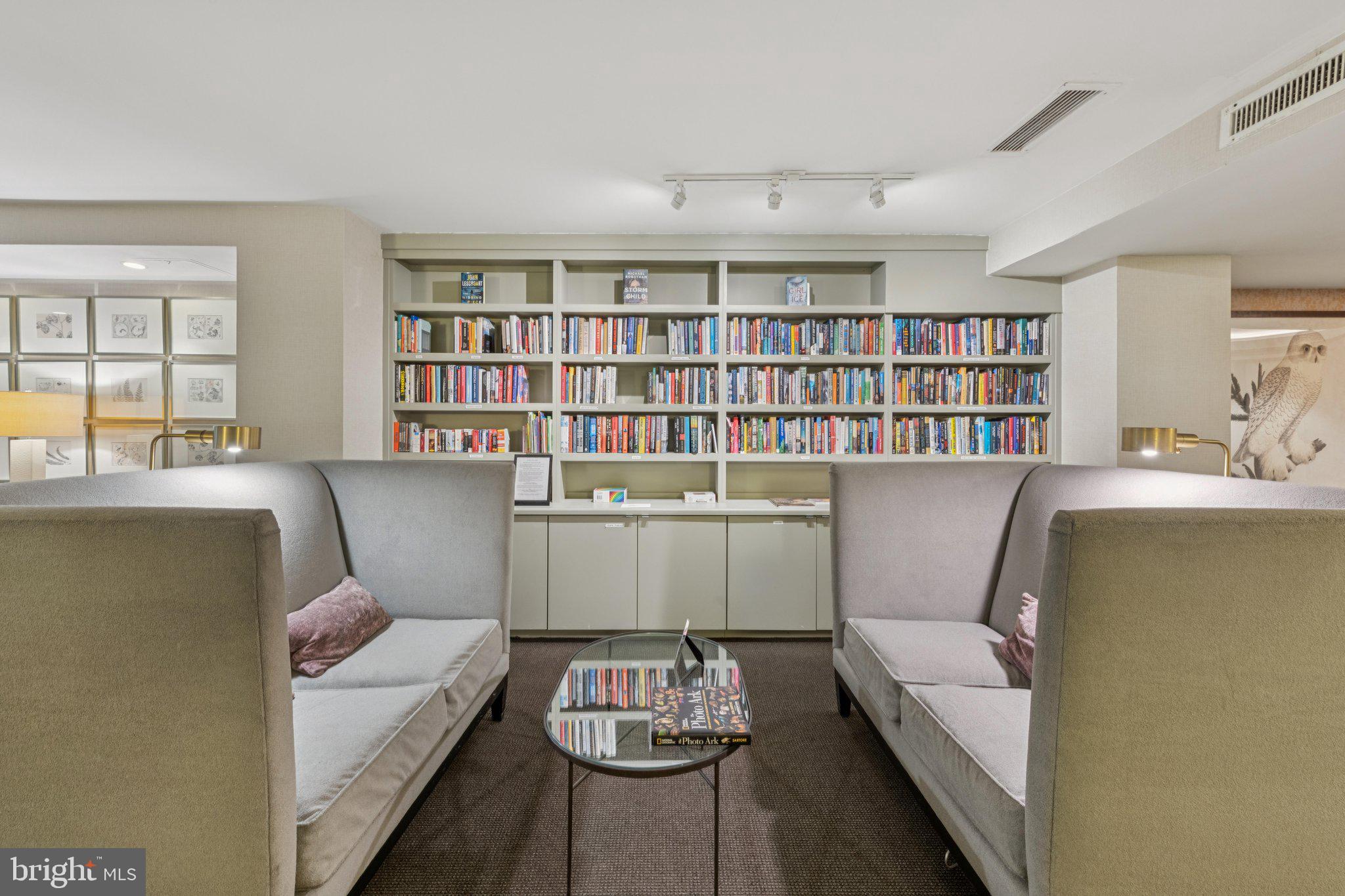 4100 CATHEDRAL AVENUE NW 406