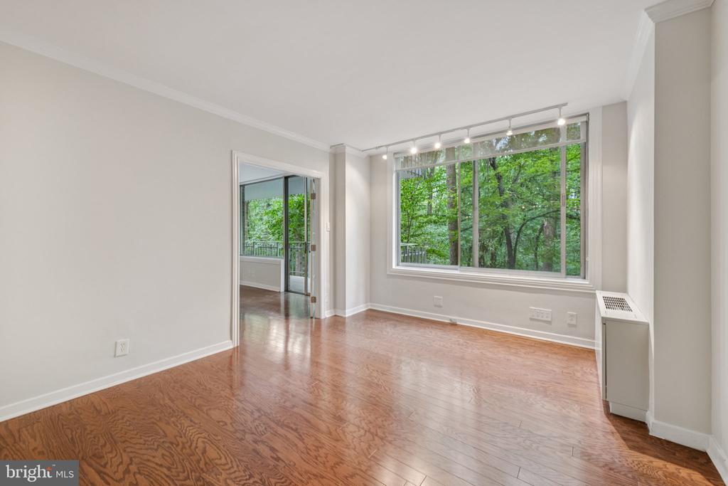 4100 CATHEDRAL AVENUE NW 406