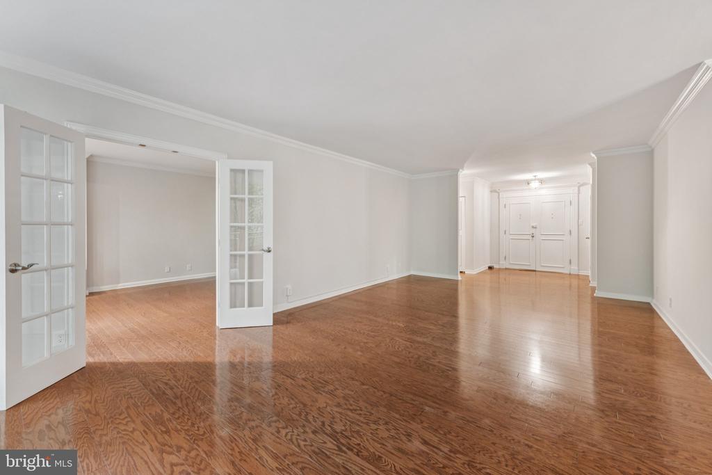 4100 CATHEDRAL AVENUE NW 406
