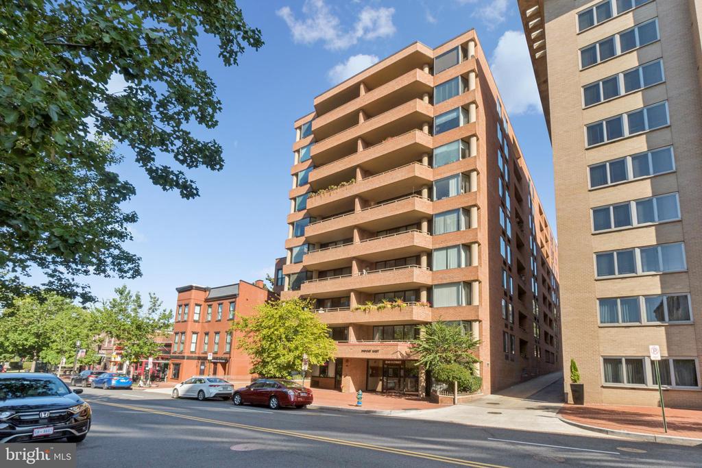 2141 P STREET NW 306