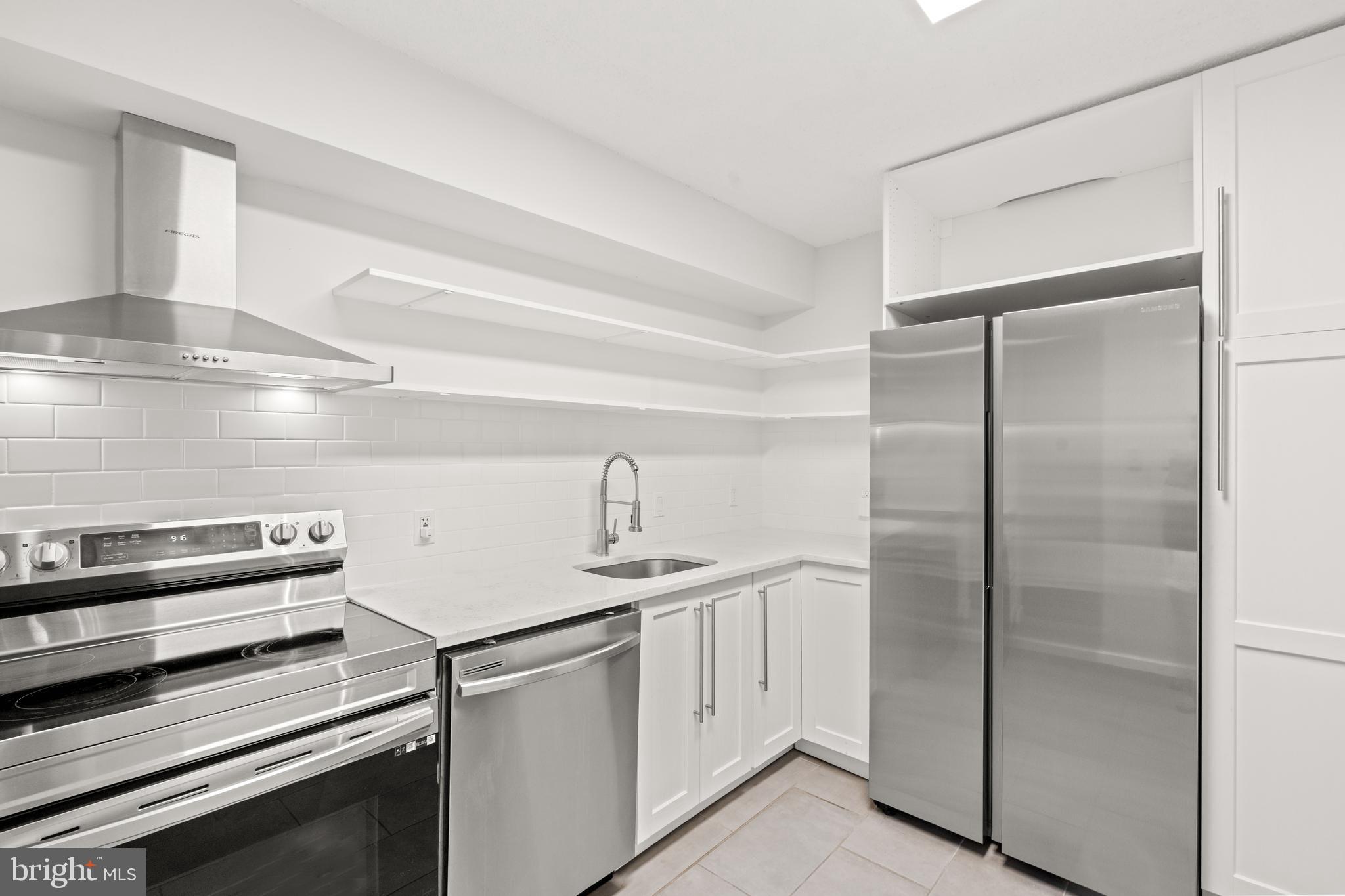 2141 P STREET NW 306