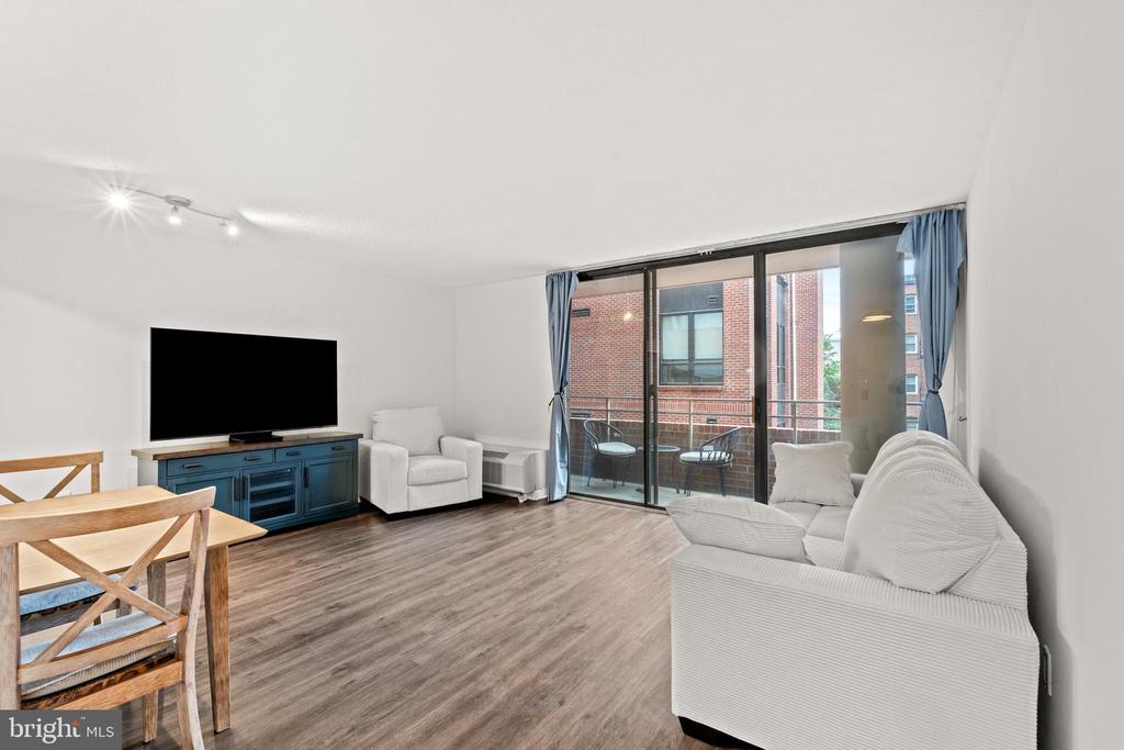 2141 P STREET NW 306