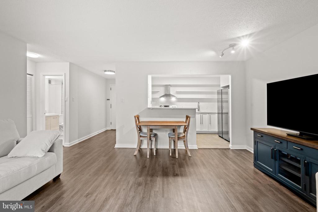 2141 P STREET NW 306