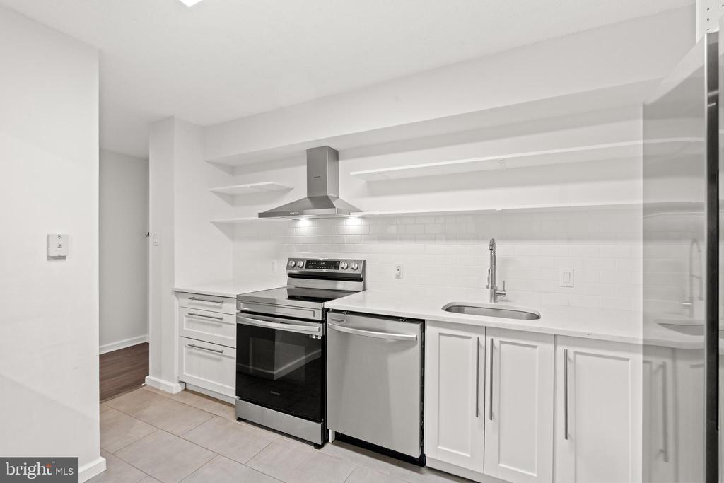 2141 P STREET NW 306