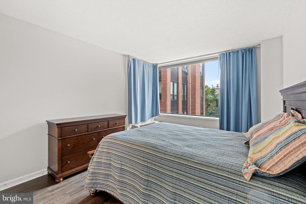 2141 P STREET NW 306
