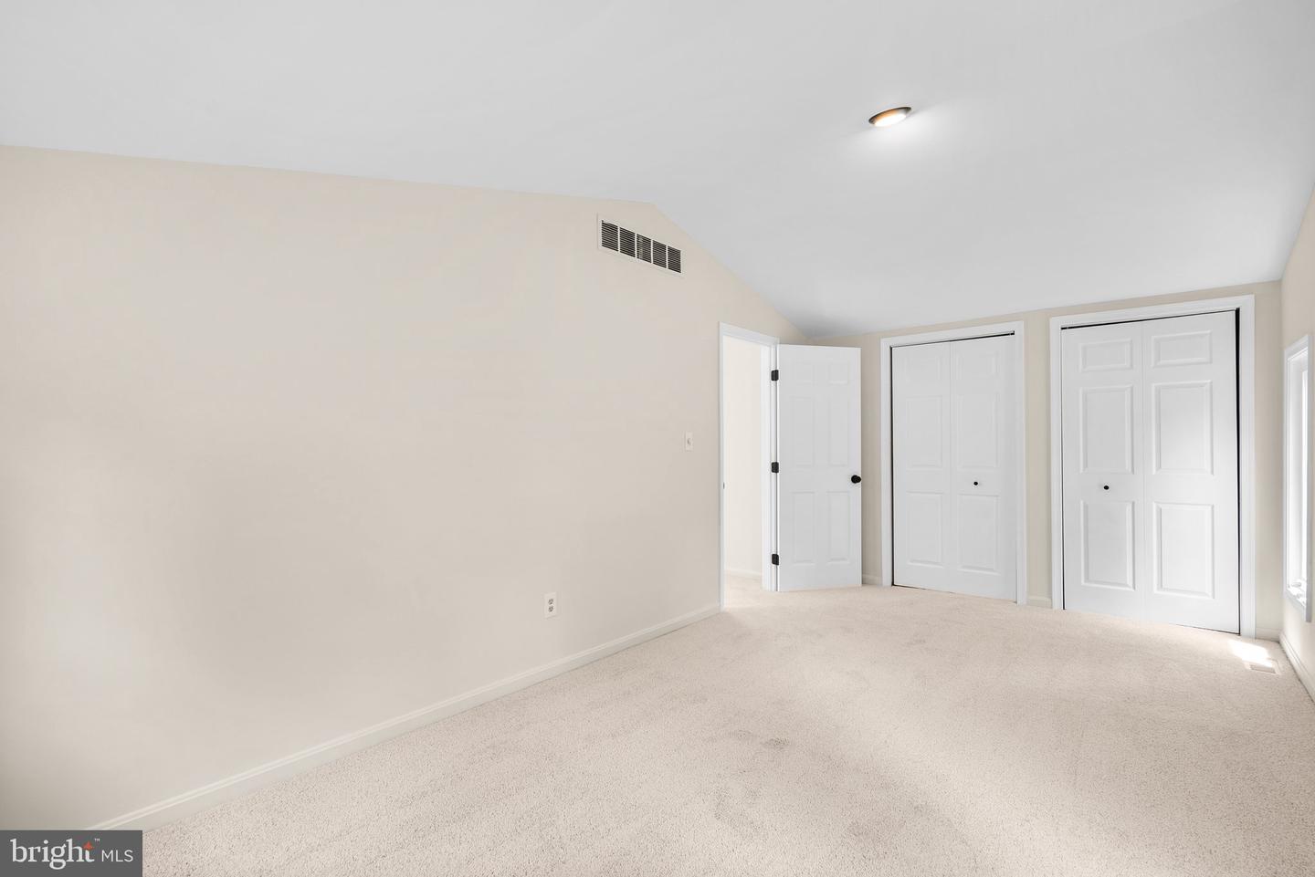1088 River Bay Rd