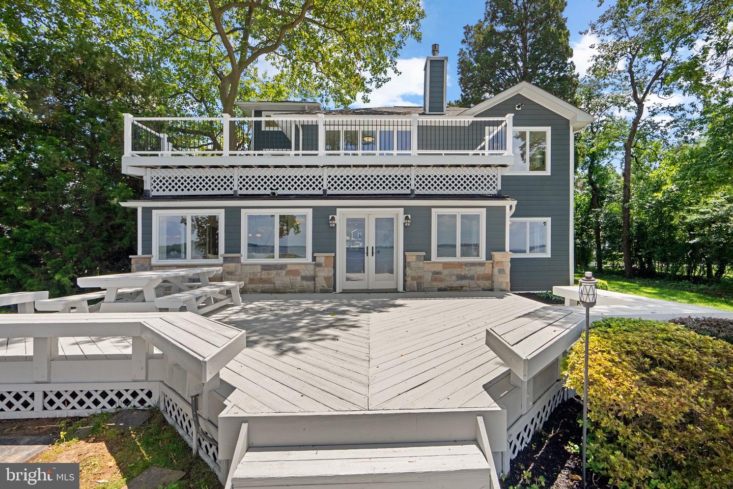 1088 River Bay Rd